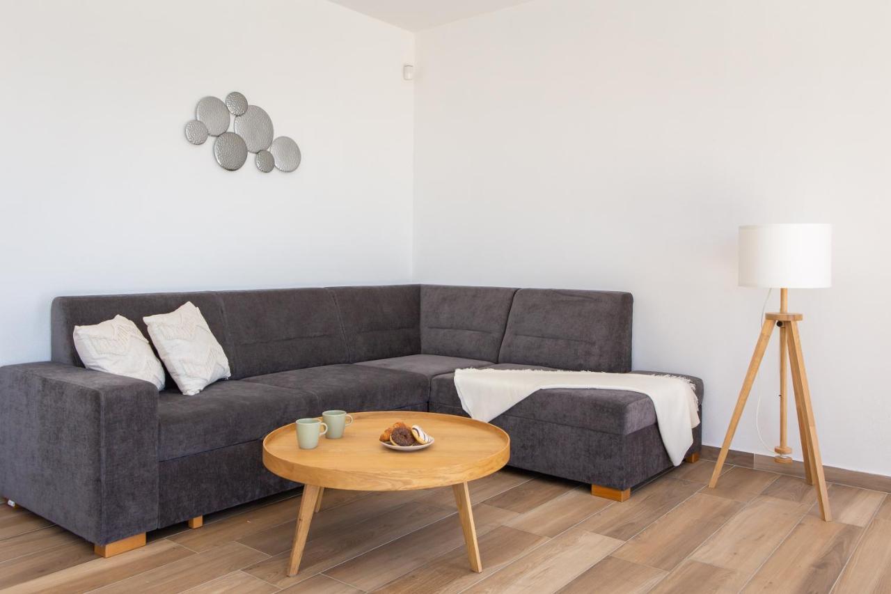 Sun Resort Apartments Zečevo Esterno foto