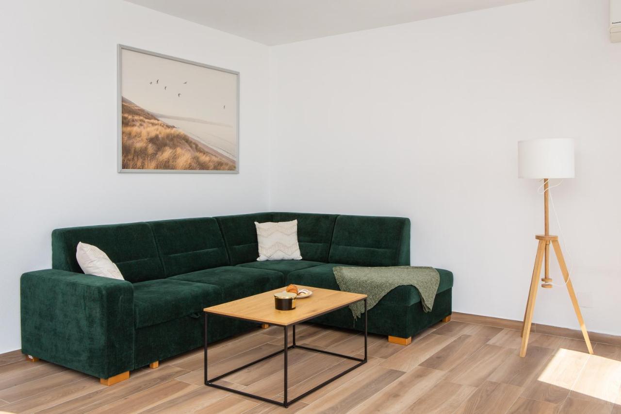 Sun Resort Apartments Zečevo Esterno foto