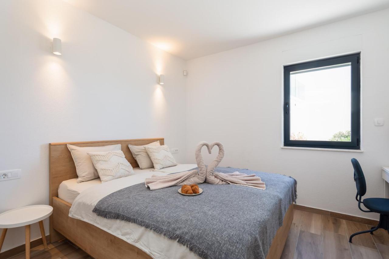 Sun Resort Apartments Zečevo Esterno foto