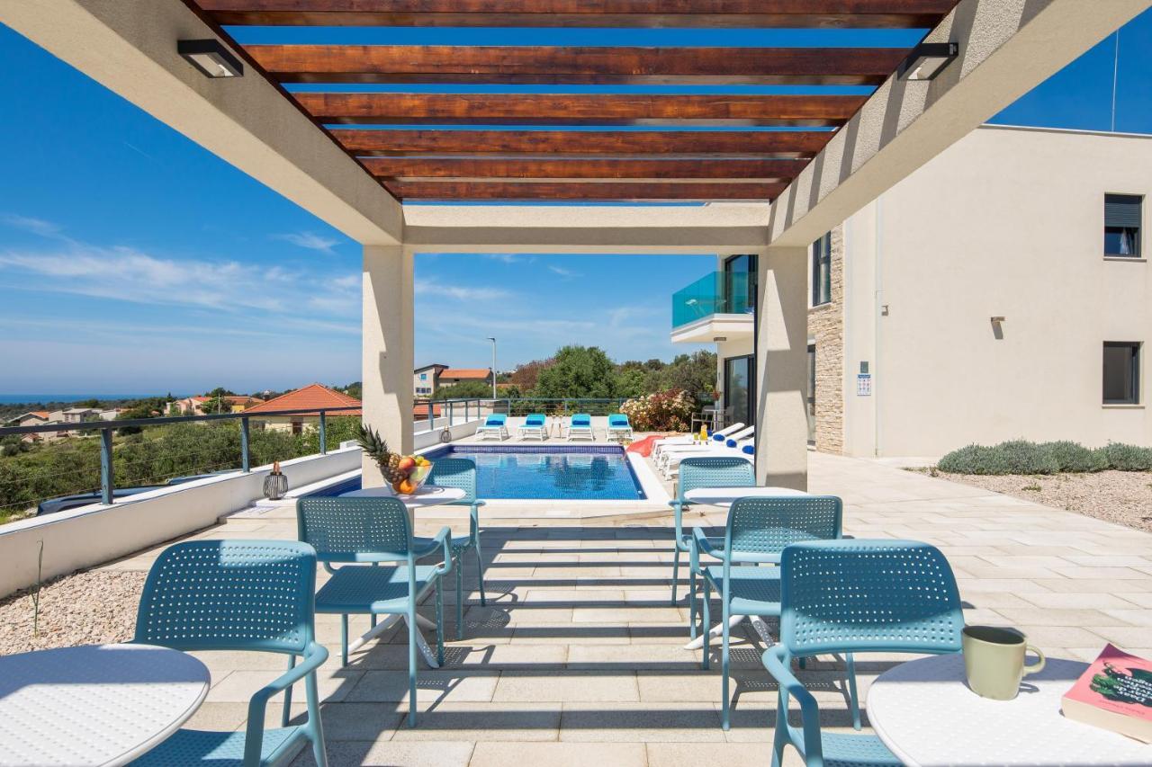Sun Resort Apartments Zečevo Esterno foto